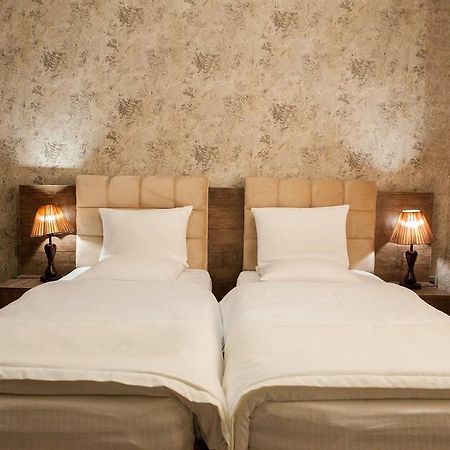 Issam Hotel & Spa Шекі Екстер'єр фото