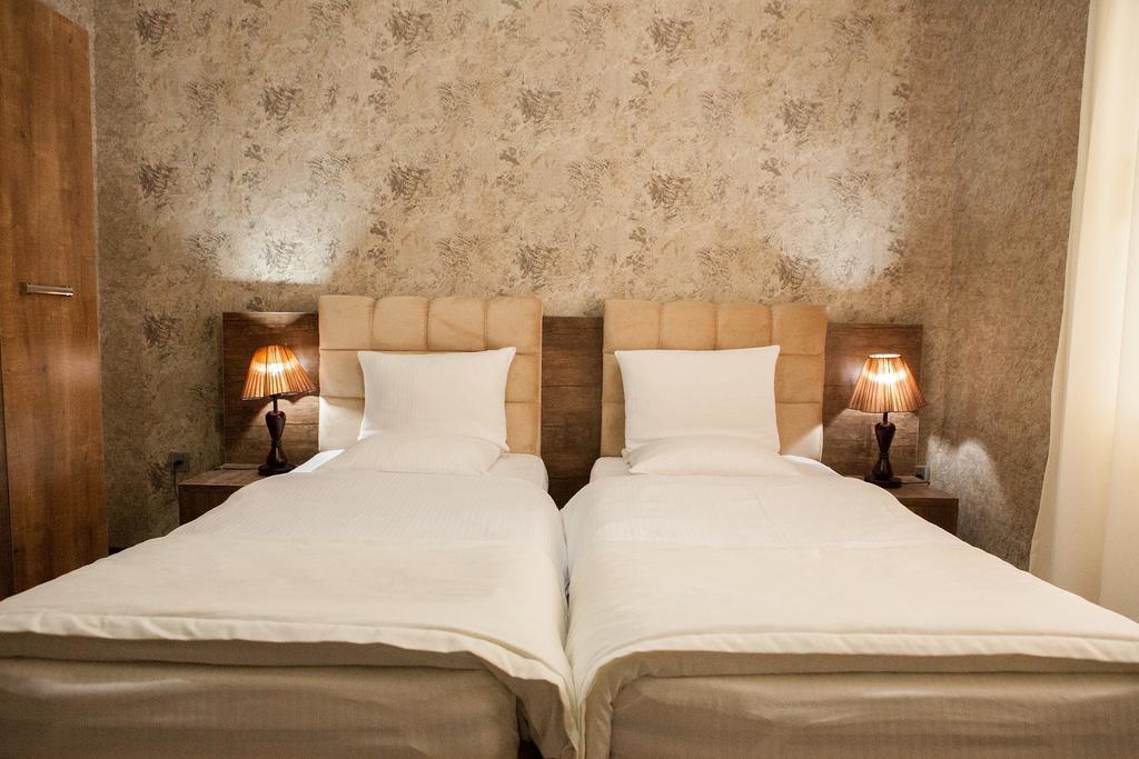 Issam Hotel & Spa Шекі Екстер'єр фото