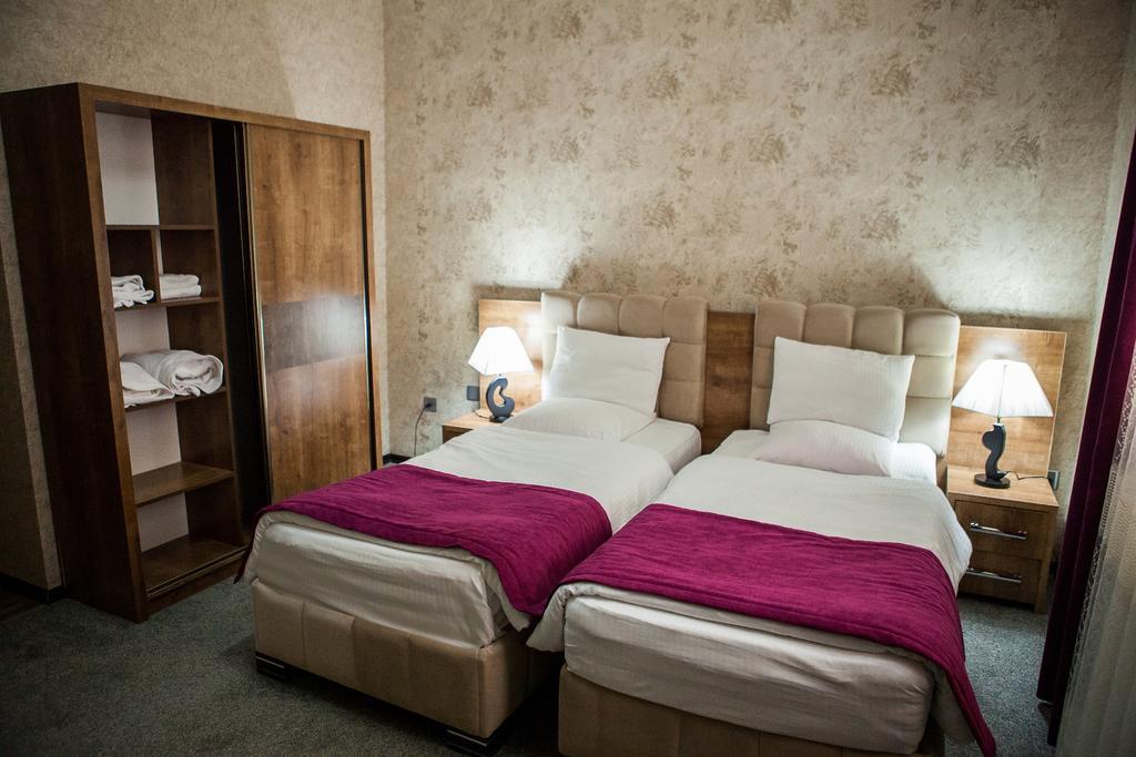 Issam Hotel & Spa Шекі Екстер'єр фото