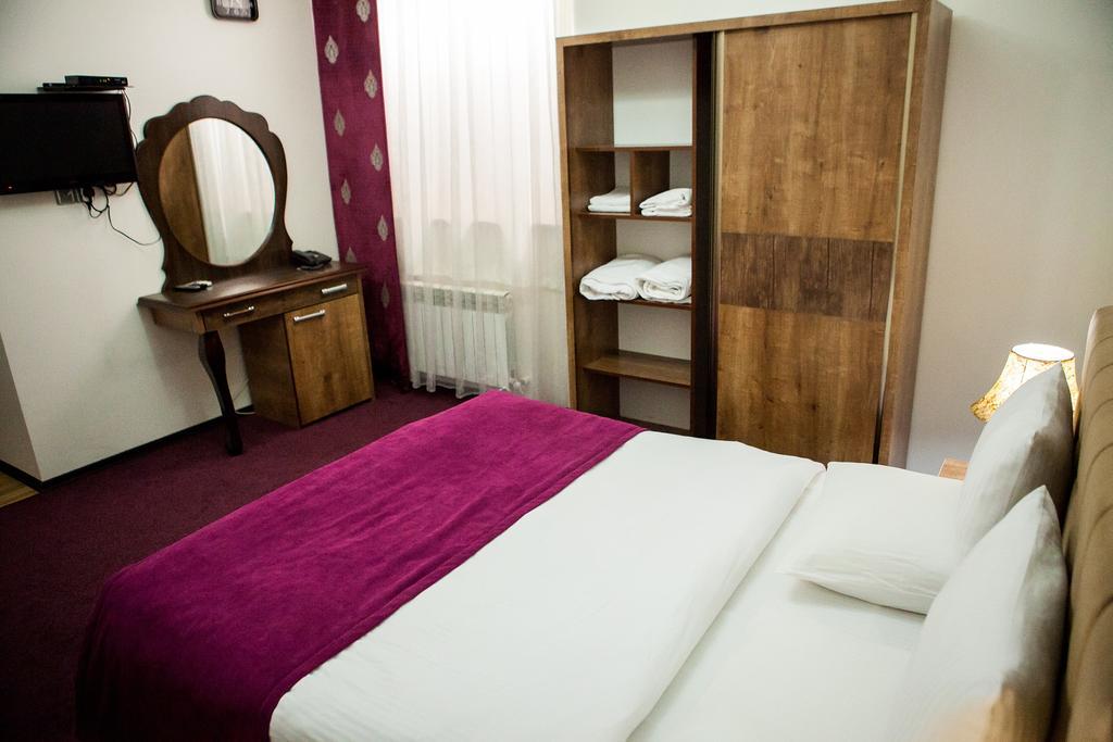 Issam Hotel & Spa Шекі Екстер'єр фото