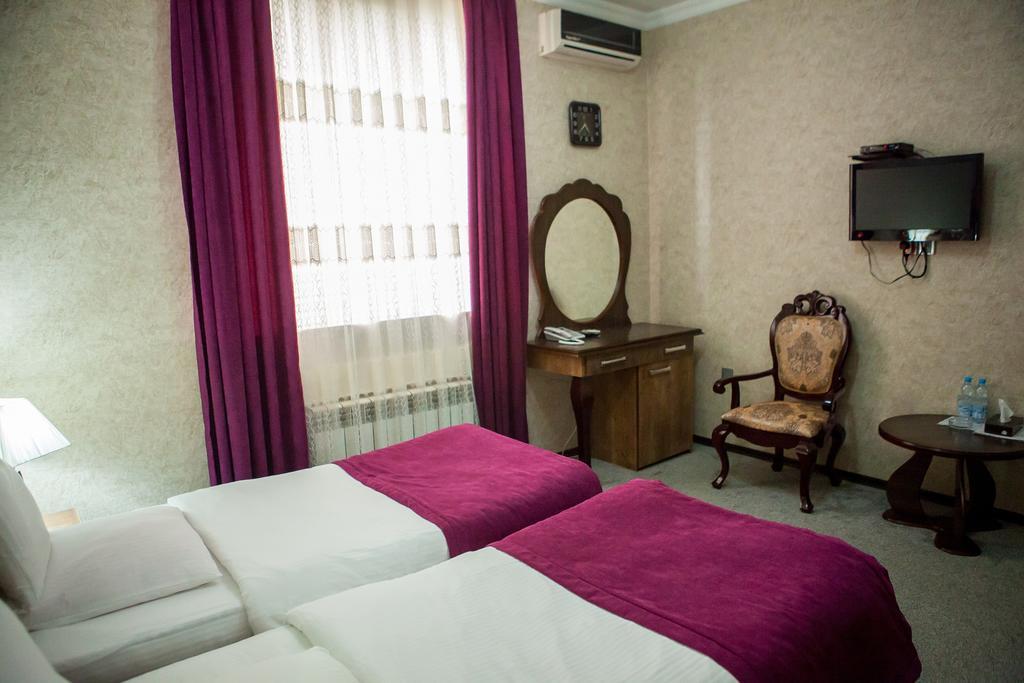 Issam Hotel & Spa Шекі Екстер'єр фото