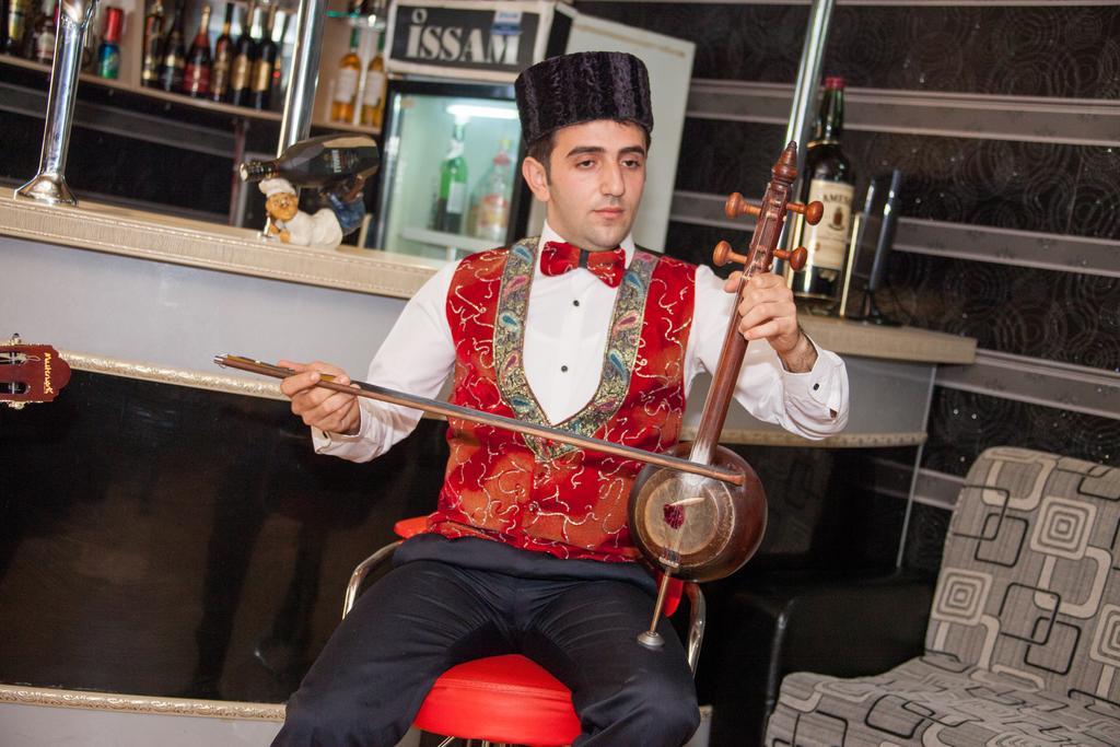 Issam Hotel & Spa Шекі Екстер'єр фото